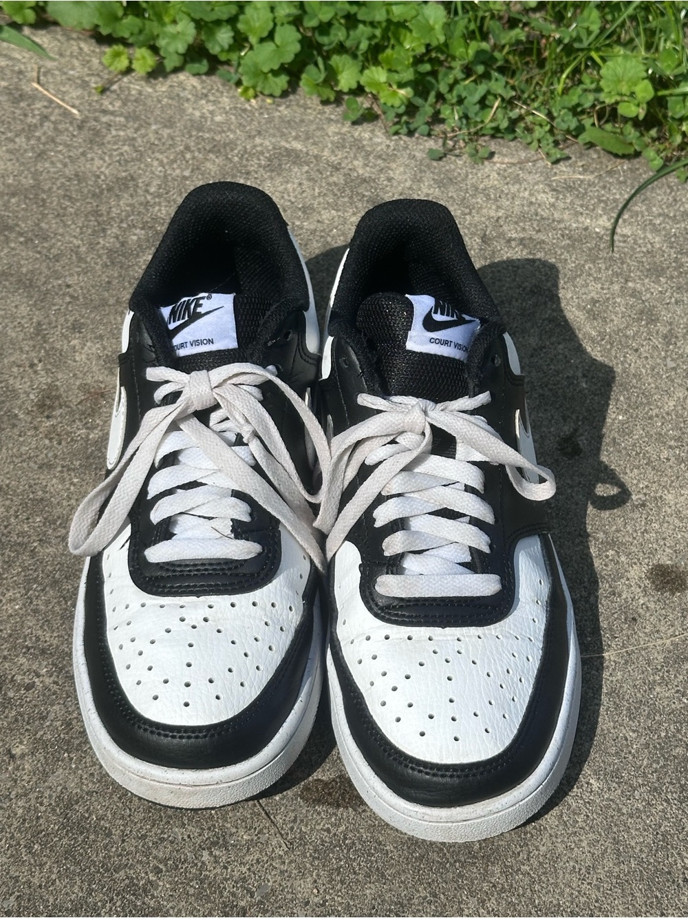 Nike Low-Top Court Vision Sneakers - Black/White - Picture 4 of 6